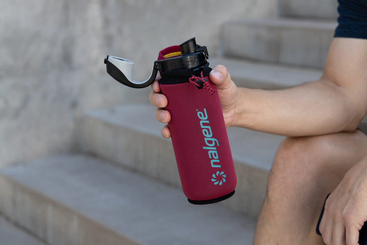 Nalgene product view: 24oz Neoprene Sleeve V2 — 24oz Neoprene Sleeve