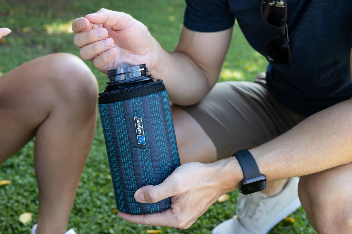 Nalgene product view: 32oz Insulated Sleeve P5 — 32oz Insulated Sleeve